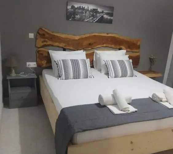 Katafygio Zuflucht Mini-hôtel Marathias